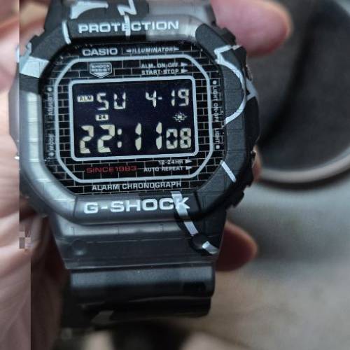 Casio G-Shock Street Spirit&nbsp;系列中的&nbsp;DW-5000SS-1