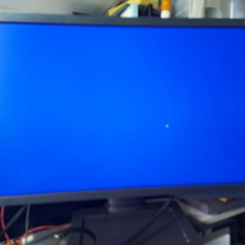 屯門良景輕鐵站交收 BENQ ZOWIE XL2411 144Hz 24吋專業電竸顯示器 連原裝可旋轉及左...