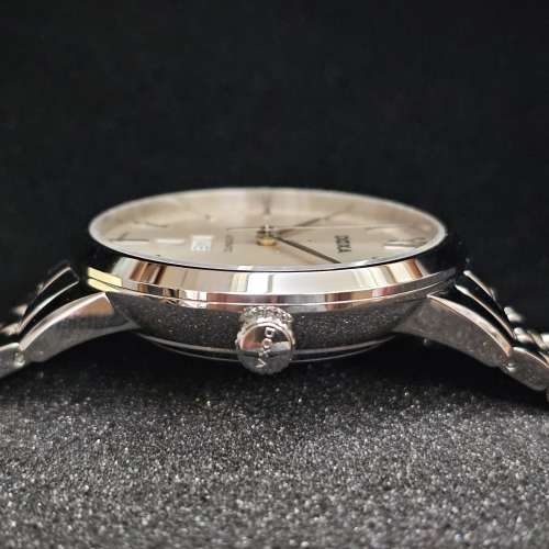 Doxa 瑞士機械星期日曆自動手錶