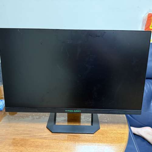 Titan 300hz Mon 1080p
