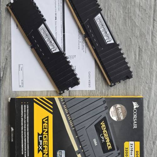 DDR4 3200MHz 32GB (2x16GB) Corsair Vengeance LPX