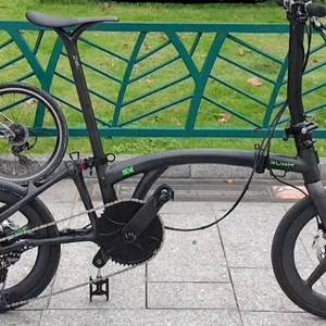 ( 重量 6.6kg ) 2026 RUHM 5DII 7速桶軸油剎碳纖維三折叠車  送前後蛙燈叮叮
