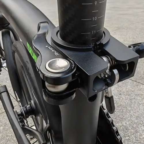 ( 重量 6.6kg ) 2026 RUHM 5DII 7速桶軸油剎碳纖維三折叠車  送前後蛙燈叮叮