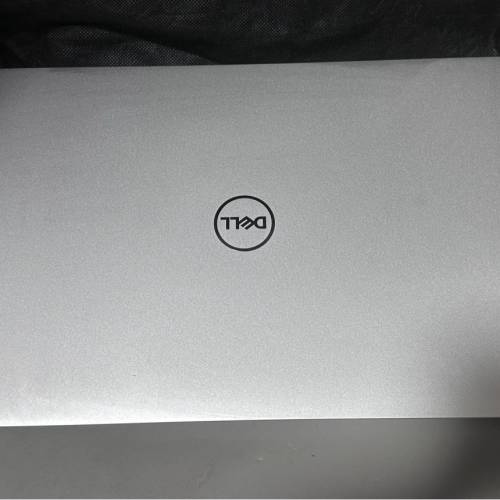 Dell XPS 17 9700 4K  17.3  glossy screen