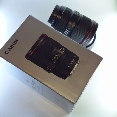 EF 16-35mm f/4L IS USM
