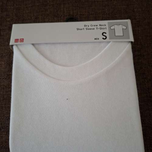 Uniqlo ( S )