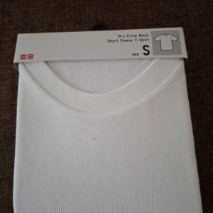 Uniqlo ( S )
