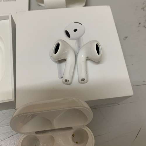 98%New Apple AirPods 4 w/ Active Noise Cancellation MXP93 , 保到14-3-2027