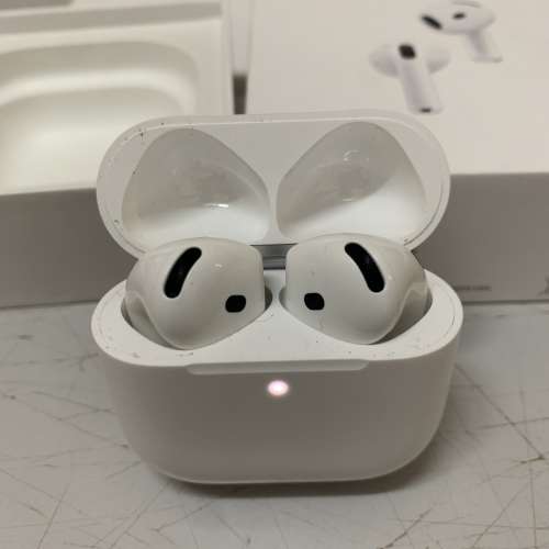 98%New Apple AirPods 4 w/ Active Noise Cancellation MXP93 , 保到14-3-2027