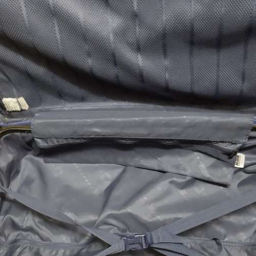 Mihk 30吋萬向輪旅行行李箱喼30kg all direction travel luggage suitcase