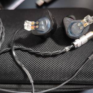 Dunu &times; Fitear 薫 Kaoru