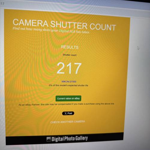 90%新Nikon D7000 相機連18-105鏡頭（私保三天）（包一電一充）