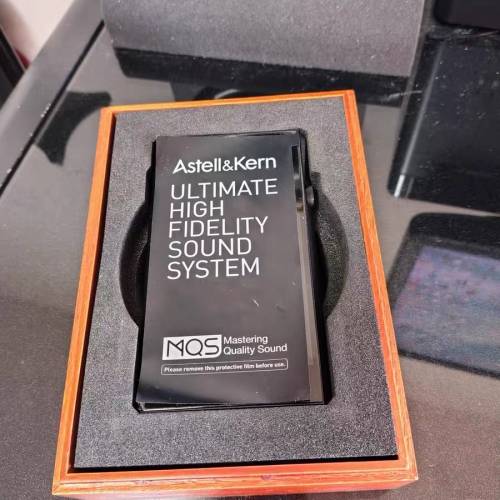 Astell&Kern A&ultima SP1000 黑銅特別版Digital Audio Player