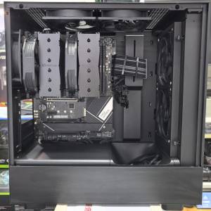 DDR4 主機 i7 13700K MSI PRO Z790-A  Cosair DDR4 32GB 980 Pro 2TB 
1000W 火牛 ...