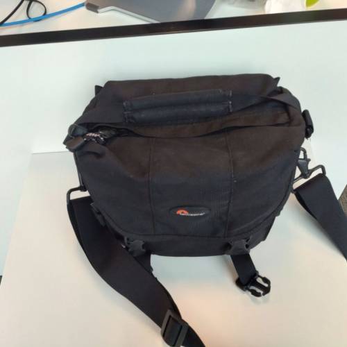 Lowepro Stealth Reporter 100 AW（ 新淨）