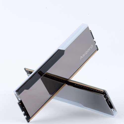 Ddr4 3600 c18 16g（8*2）阿斯加特博拉琪