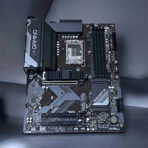 Gigabyte B760 Gaming X AX wifi DDR5