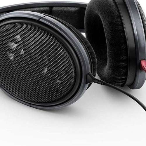 Sennheiser HD600 headphone