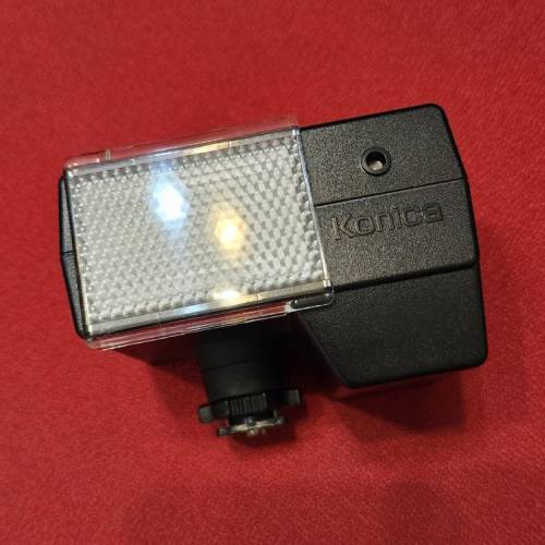 Konica X-24 Auto Flash