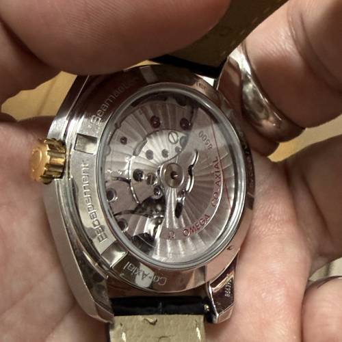 好𠃊靚😆 omega 23133392155002 18K黃金鋼 少有貝母面鑽石字 出世咭 原裝盒 $26888