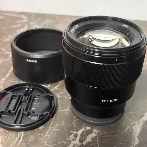 Sony FE 85mm F1.8