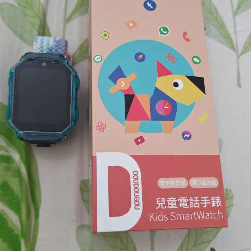 豆豆狗狗兒童電話手錶