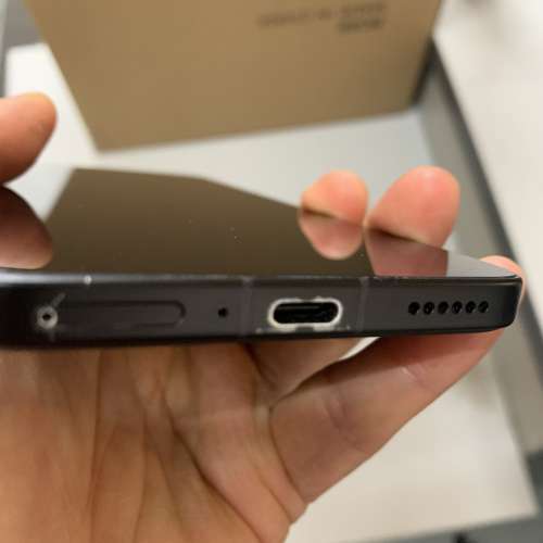 85%New Poco F7 Ultra 5G Dual 512GB (16GB RAM) Black