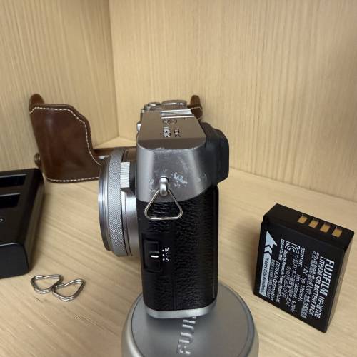 Fujifilm X100F