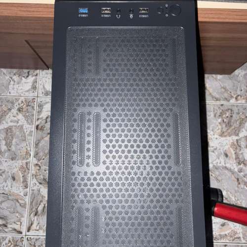 Rx 7700 xt 12gb GDDR6 配 I5-12400F 配 32GB RAM 配 1TB SSD