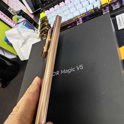(95%新)HONOR Magic V5金色摺疊手機16GB+512GB衛訊香港行貨有保