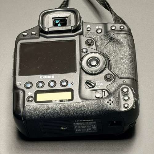 Canon EOS 1DX
