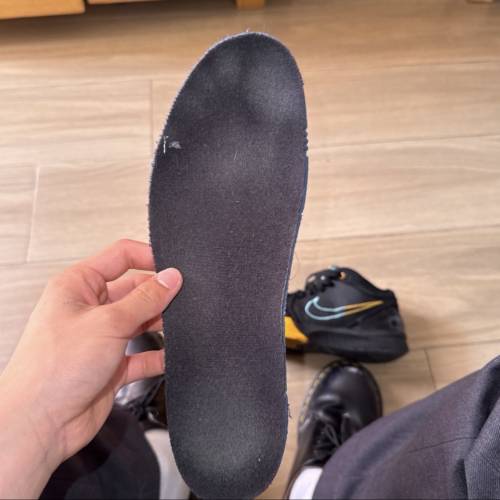 kobe4 黃黑色