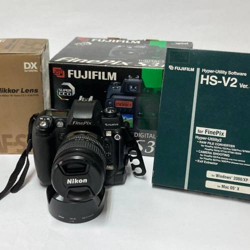 90%新原装fujufilm S3 Pro+Nikon 18-70mm 鏡頭+4G compact flash card 全套有盒