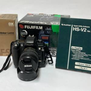 90%新原装fujufilm S3 Pro+Nikon 18-70mm 鏡頭+4G compact flash card 全套有盒
