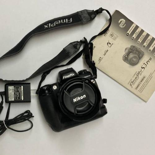 90%新原装fujufilm S3 Pro+Nikon 18-70mm 鏡頭+4G compact flash card 全套有盒