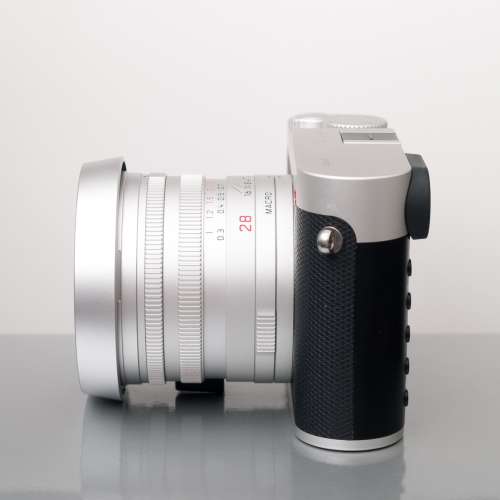 Leica Q silver