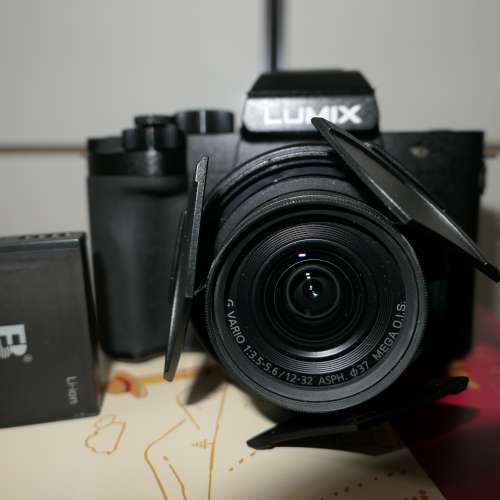 Panasonic Lumix DC-G100D