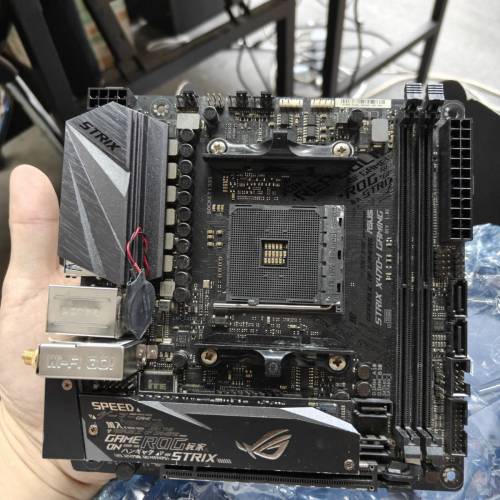 ASUS ROG STRIX  X470-I Gaming