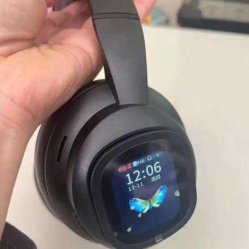 HYUNDAI頭戴式藍牙耳機帶屏幕，HIFI音質雙通道大喇叭，雙耳電話同傳譯