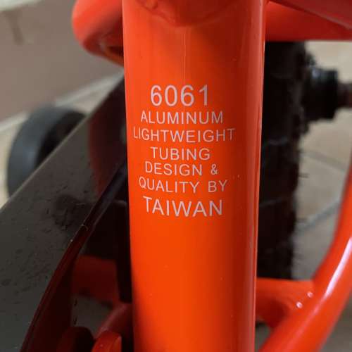 【台灣製造】Vulcan 12 寸鋁合金兒童單車 / 新凈 / 帶輔助輪 / 2-4 歲適用