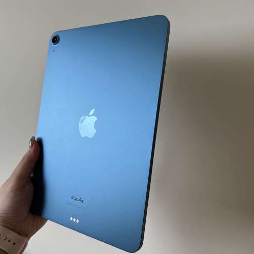 iPad air5 (m1)(11 inch)64gb，港行極新，有套有貼！不議！謝謝！