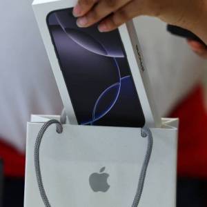 Apple iPhone 16 Pro Max 512GB HK Version