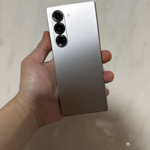 全網最平🔥Samsung galaxy fold 6 12+256美版單卡+esim銀色