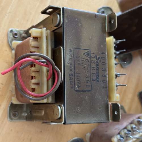 ★ ★ （$100 共7隻）足料靚牛 日本 合併機 後級 變壓器 Sansui 擴音機牛 ★