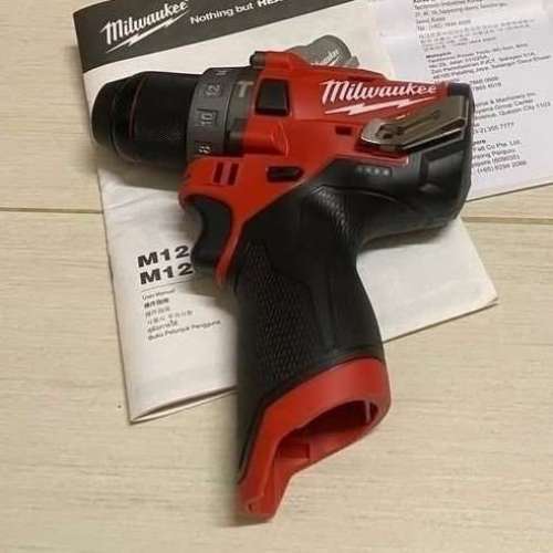 (全新有盒) Milwaukee M12 FUELTM電鑽 , 3.0Ah 鋰電池 及充電器 , 各一件