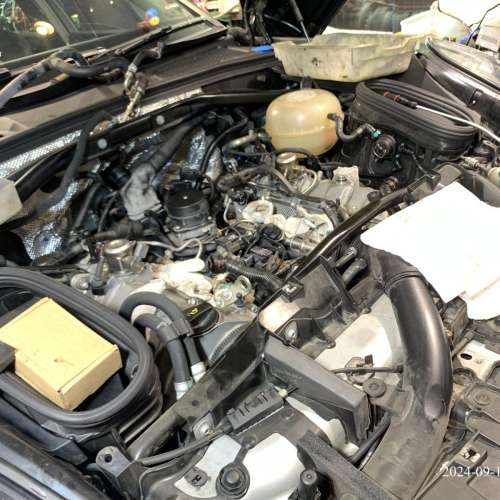 Porsche Macan   修理漏水 漏電油 Cayenne 911 981 panamera