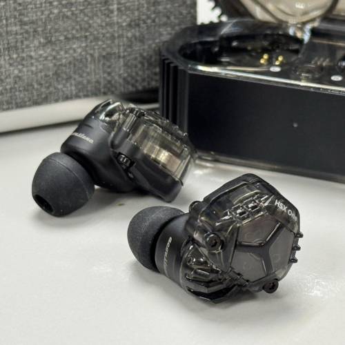 Acoustune HSX One