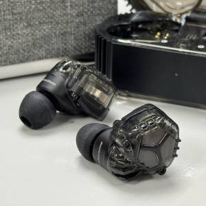 Acoustune HSX One
