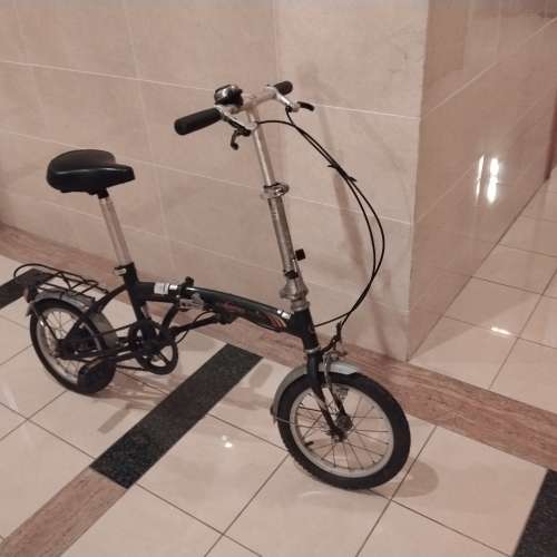 舊 Dahon ecosmo 成人/中童單車一部 ，14吋，單速，可摺。