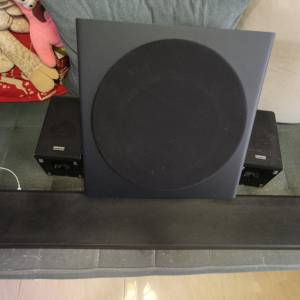 Samsung 7.1.4 Soundbar. Samsung HW-Q90R